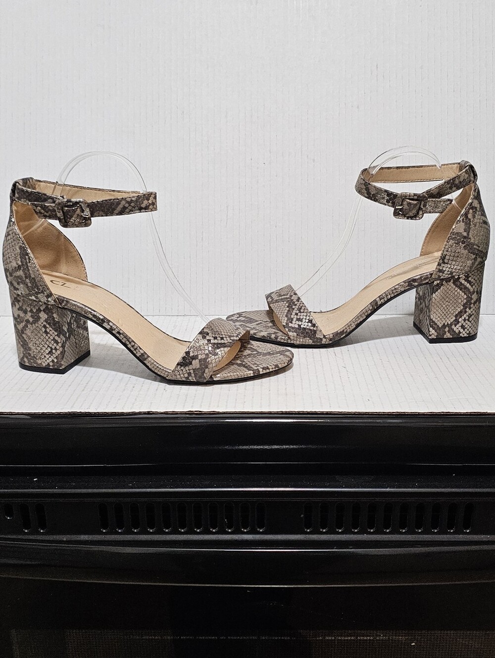 CL by Laundry Animal Print Jody Block Heel Dress Sandals Sz 8 1/2 M